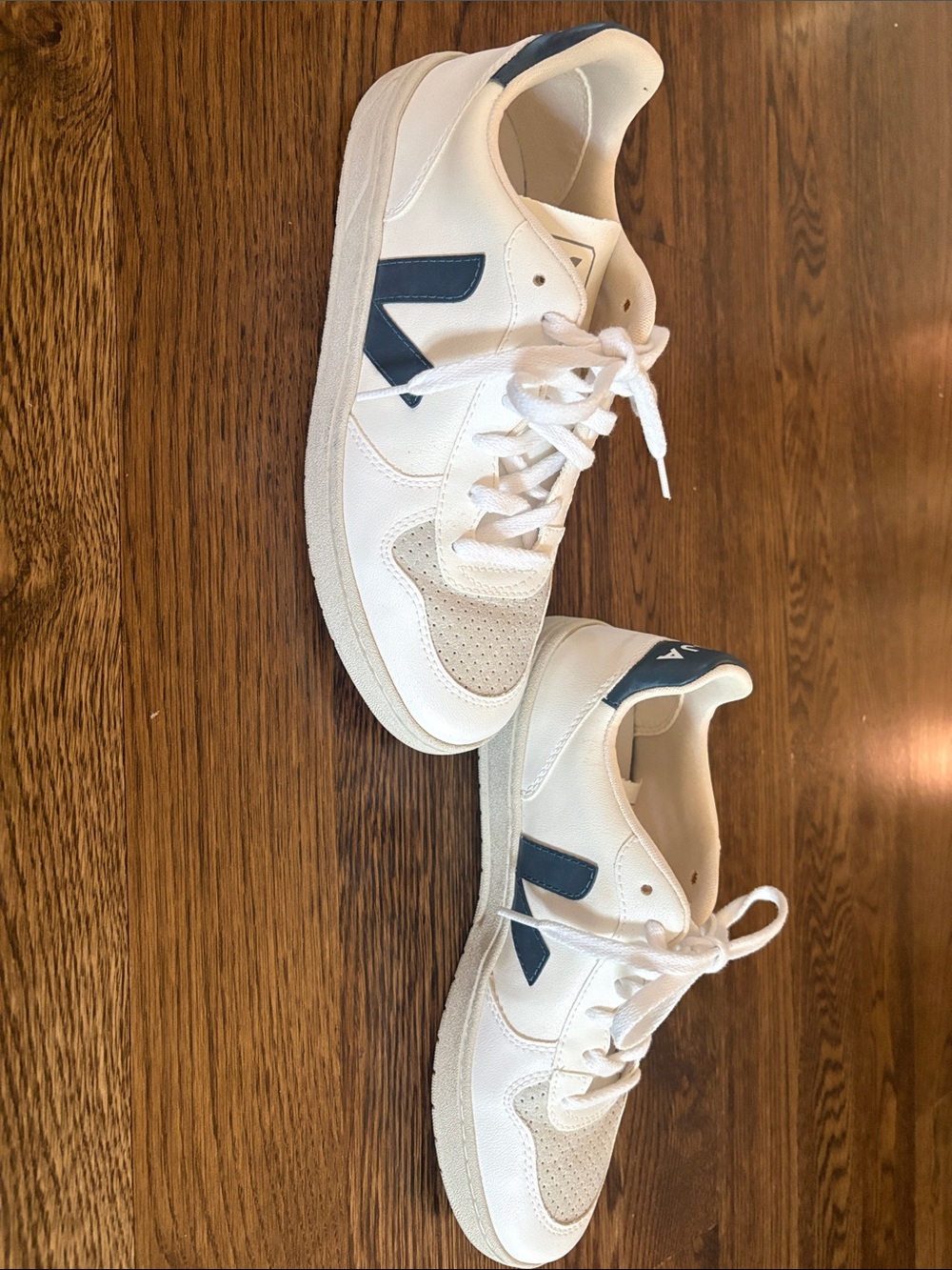 Veja Women's White Sneakers with Navy Accents - Picture 3 of 6